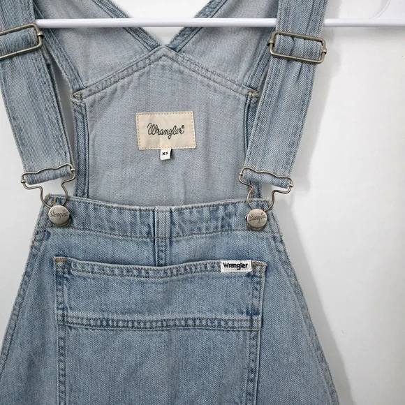 NWT Wrangler Bib Shorts Overalls XS Blue Jean W29QFH17J Tubble Blue Casual - Picture 9 of 15